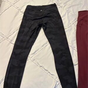 Lululemon camo size 8 align leggings 28’’